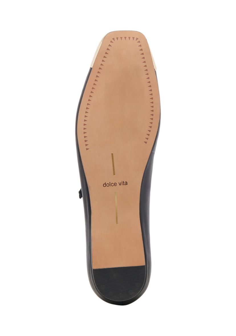 Reyes Toe Cap Flats