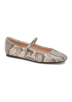 Dolce Vita Reyes Flats | belk