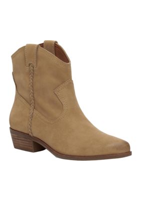 Belk lucky boots hotsell