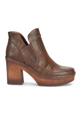 Korks Shoes Sandals Clogs