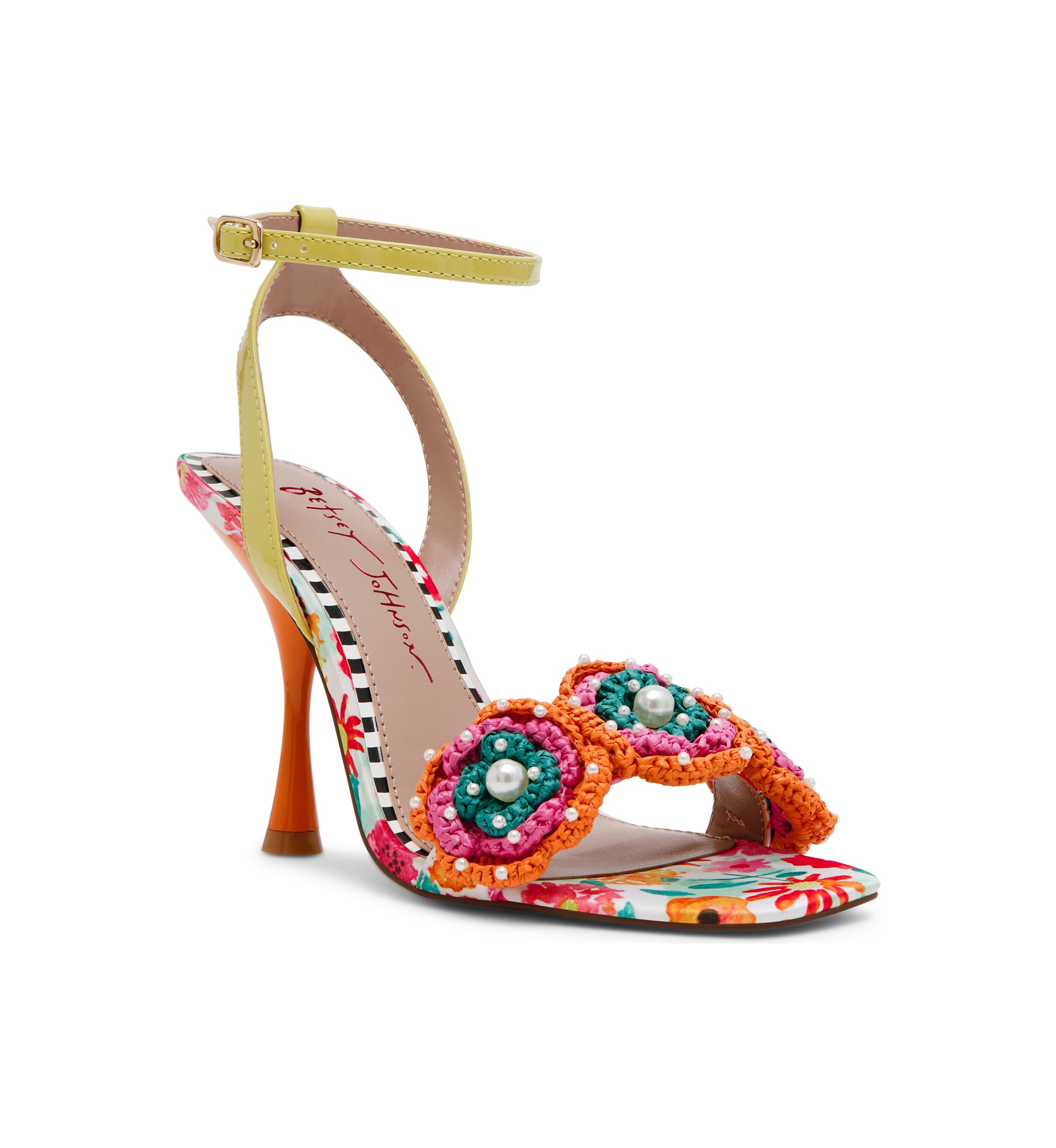 Ainsleyy Sandals
