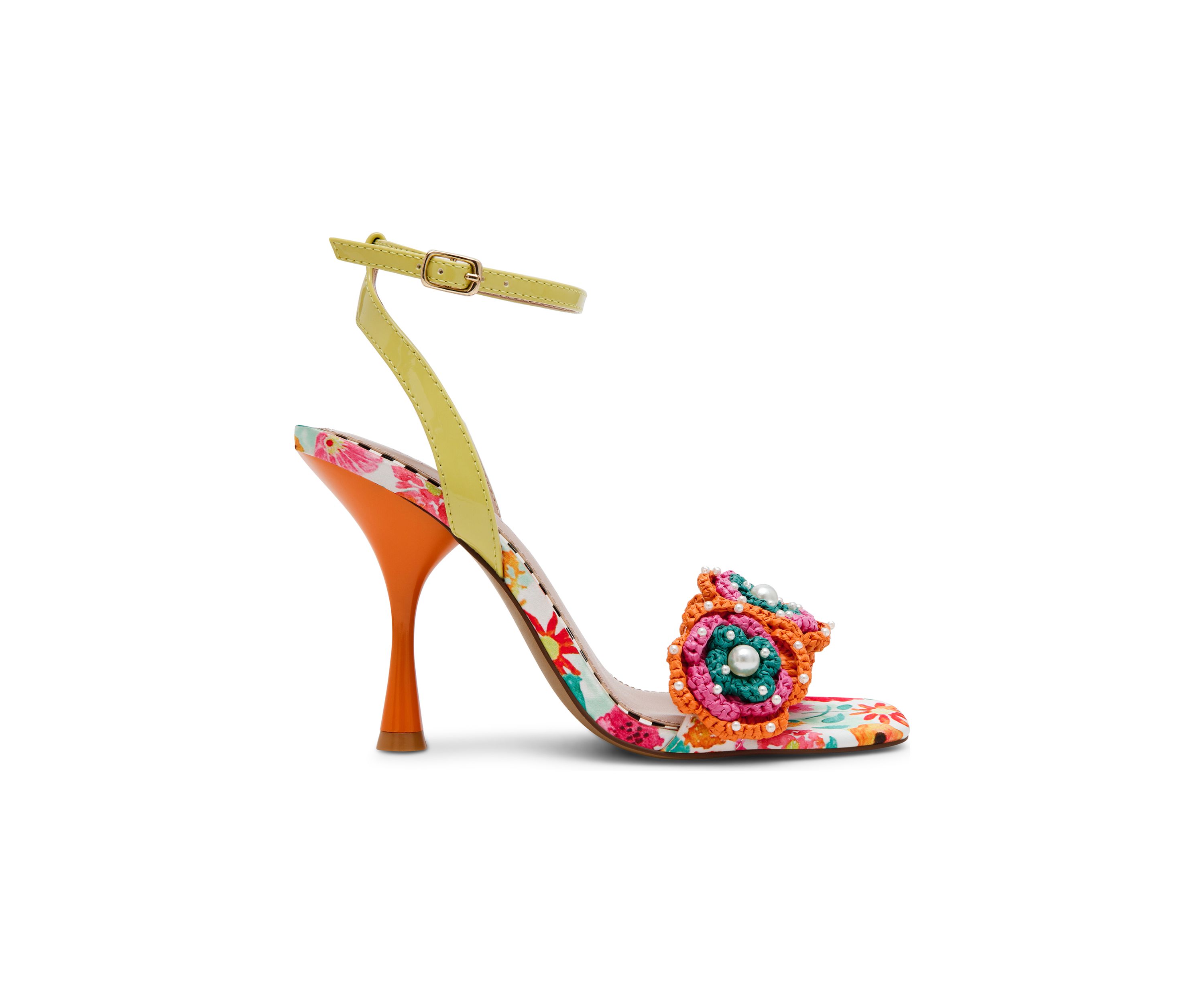 Ainsleyy Sandals