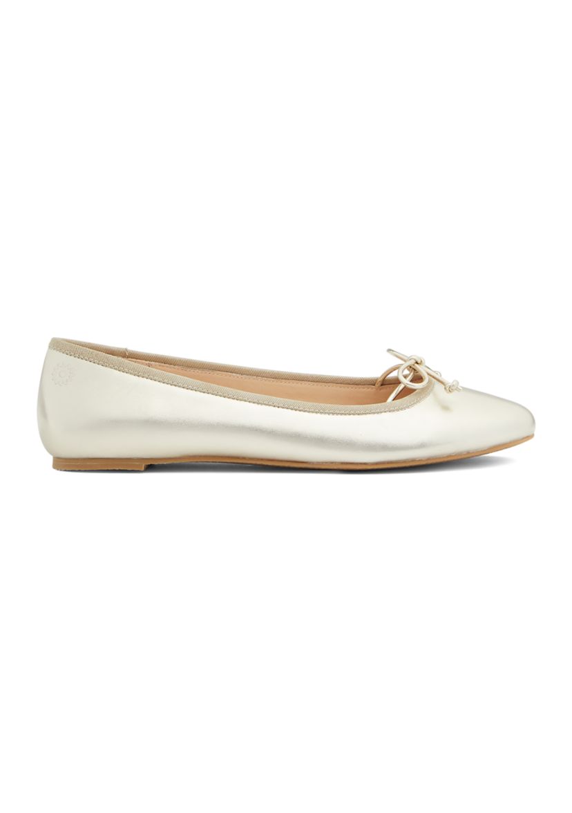 Serena Round Toe Ballet Flats