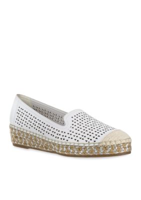 Bella-Vita Channing Flat | belk