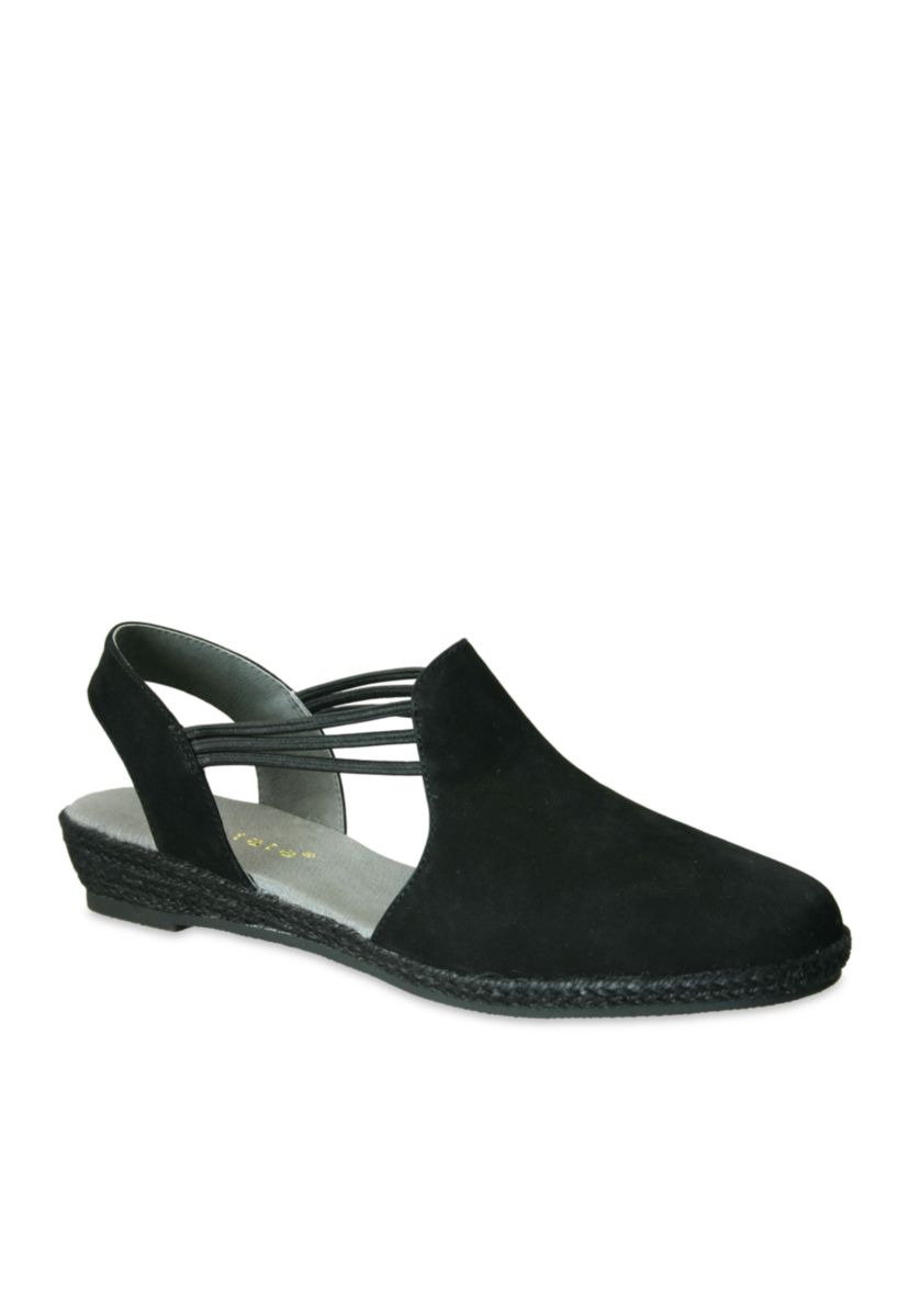Nelly Shoe