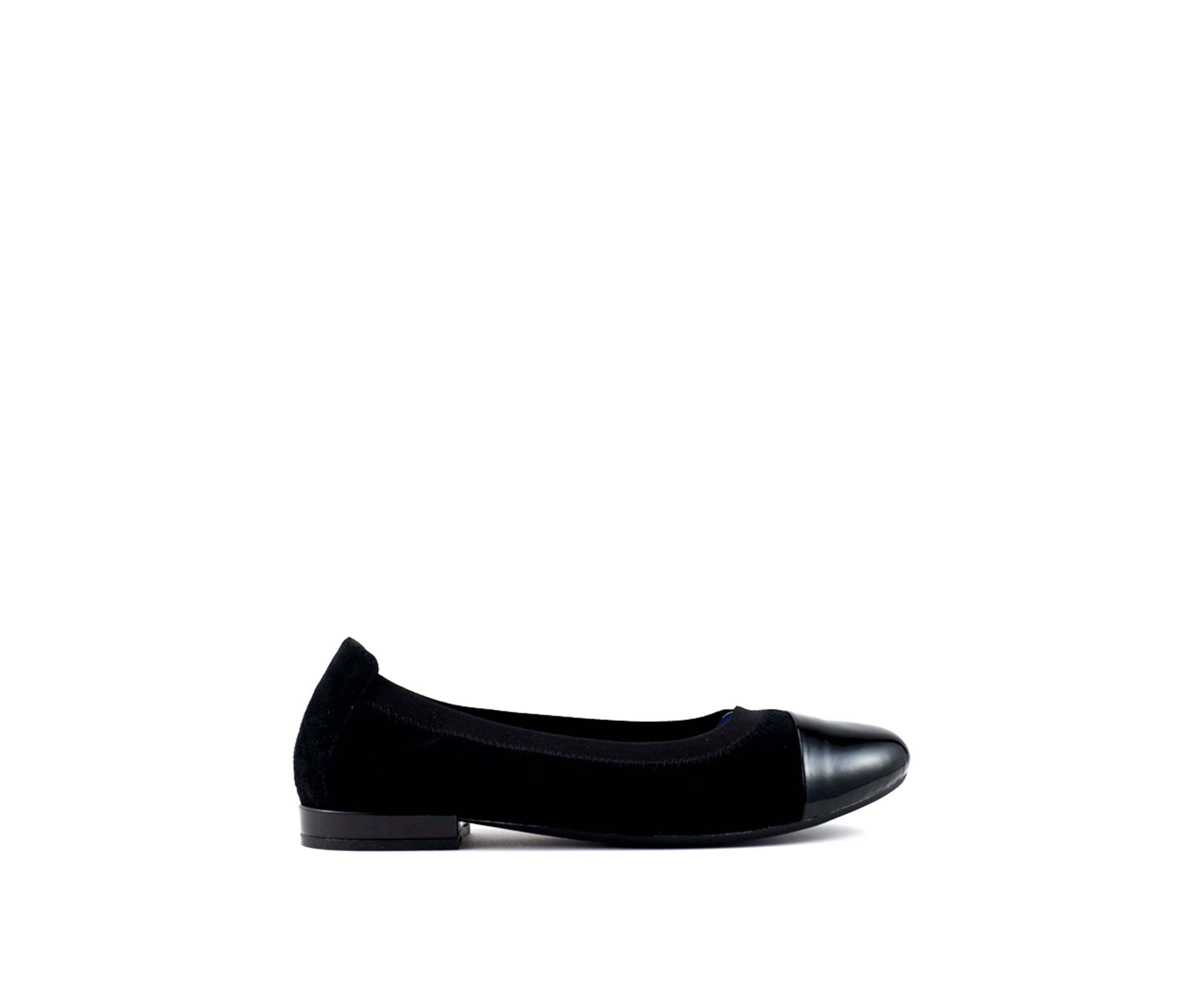 Nicole Flats