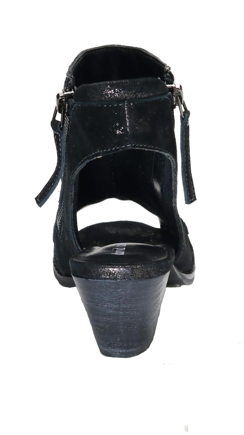 Sideview Sandal