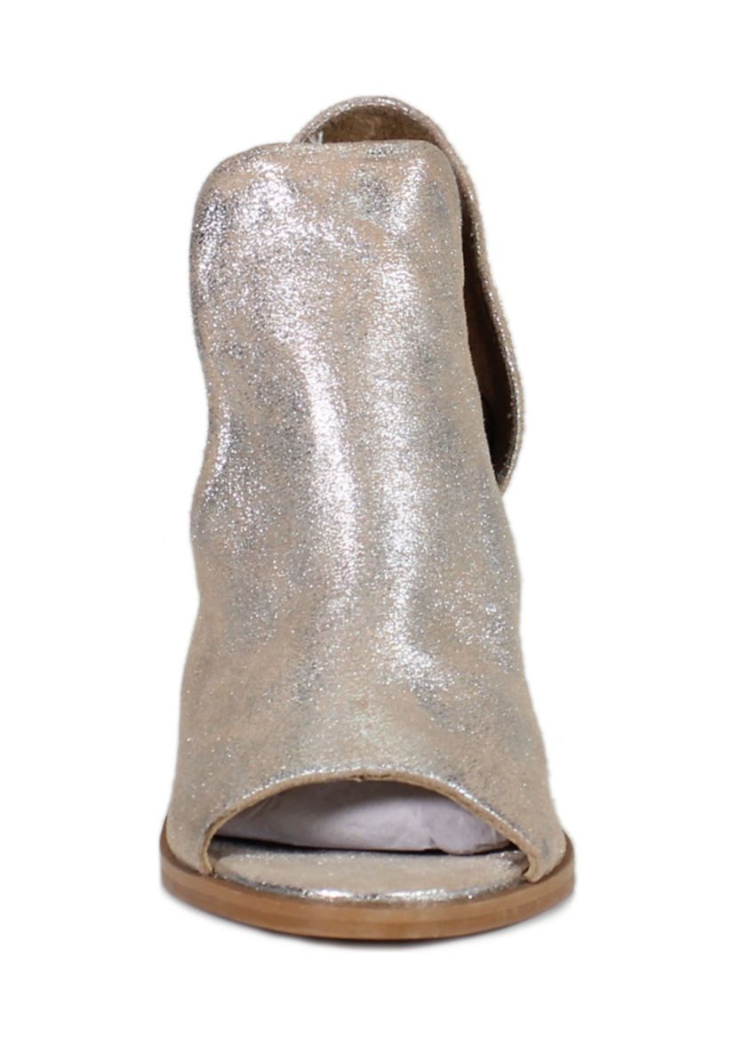 Idol Eyes Sandals