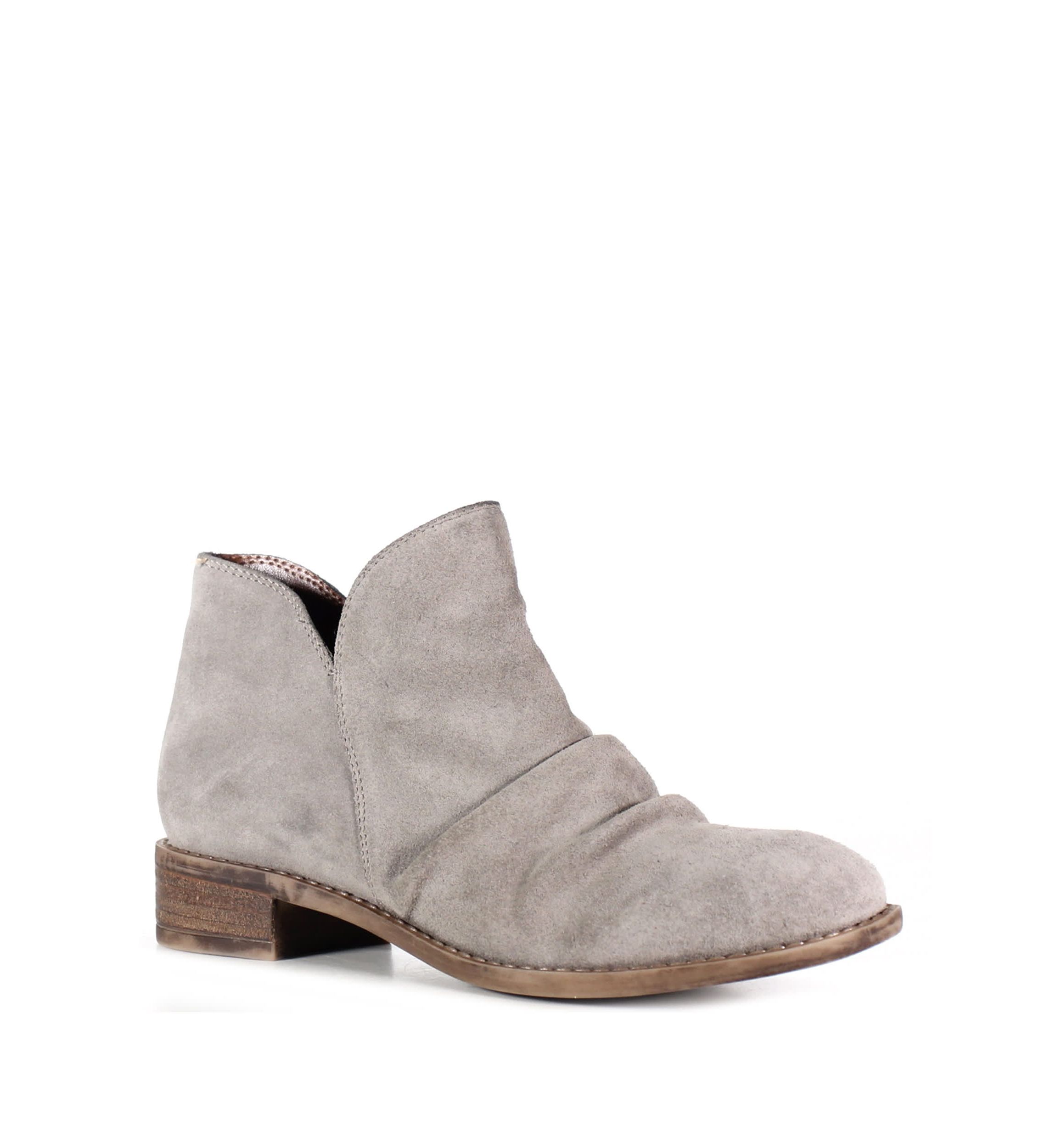 Rose Mera Genuine Suede Ruched Short Booties