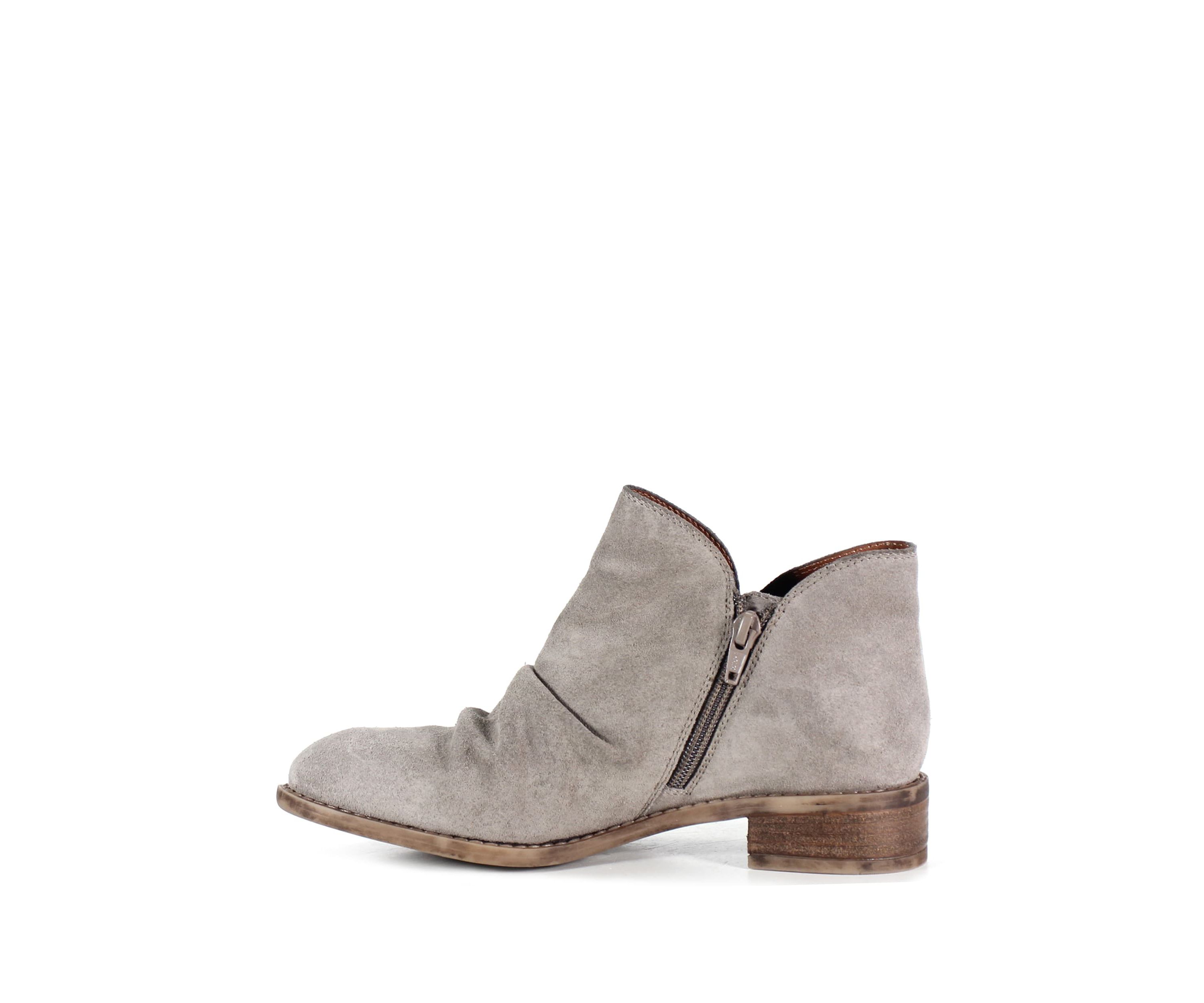 Rose Mera Genuine Suede Ruched Short Booties