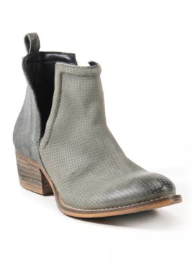 diba madison side zip heeled bootie