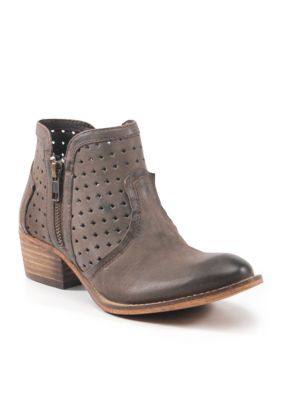 diba true boots belk