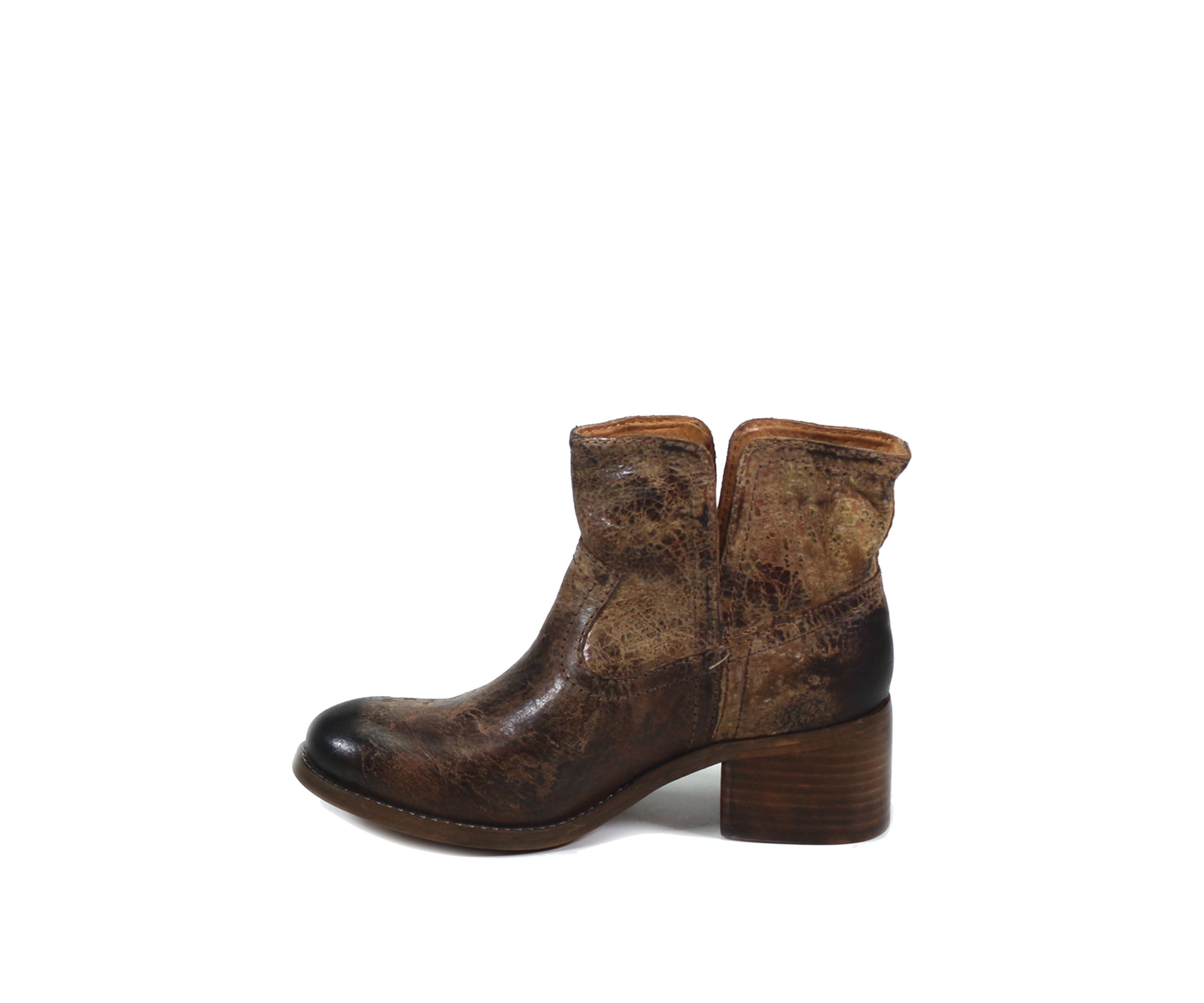 Walnut Grove Vintage Boots