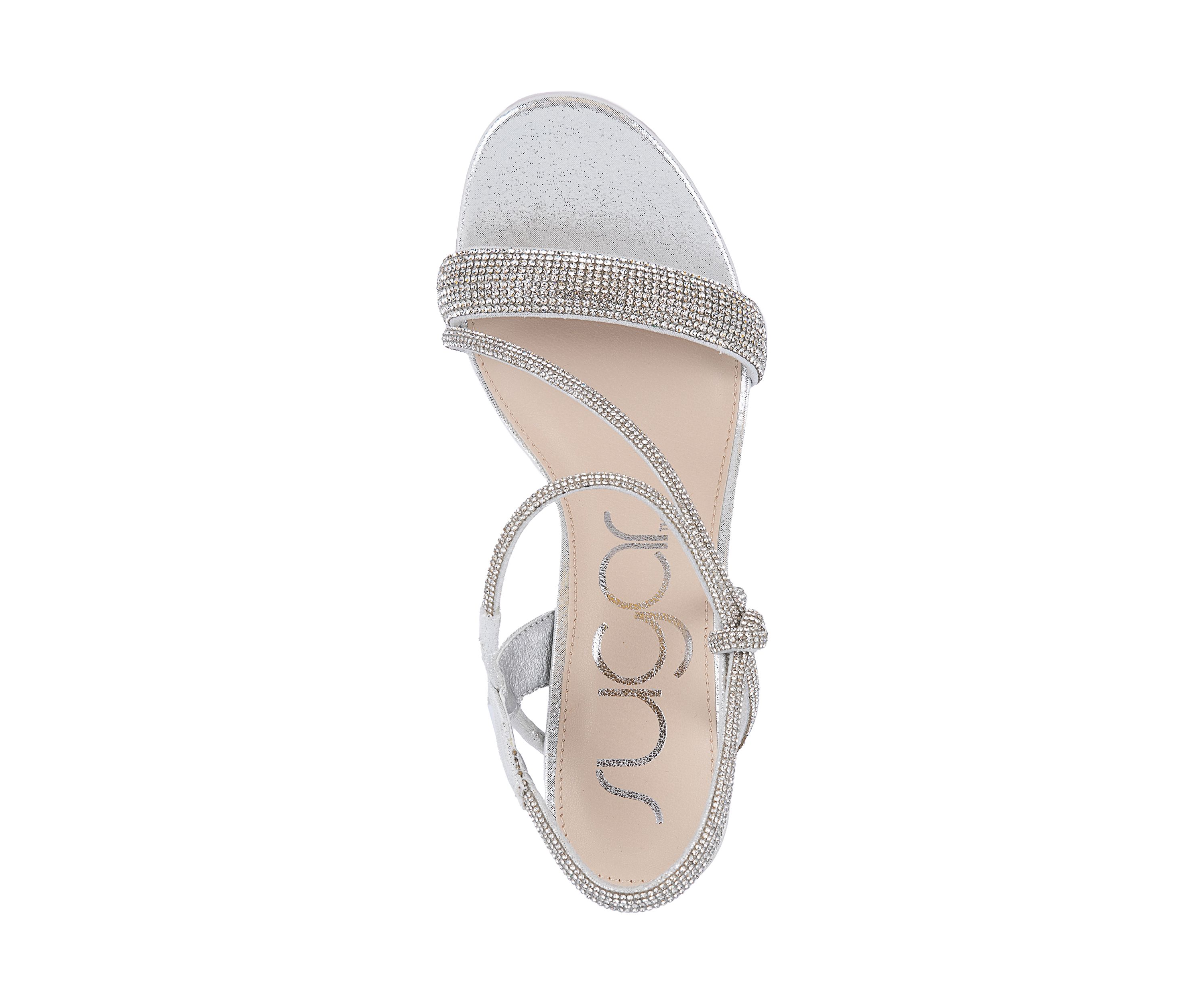Neeve Sandals