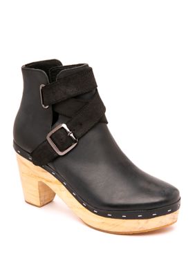 Clearance Comfortable Women S Clogs Mules Belk