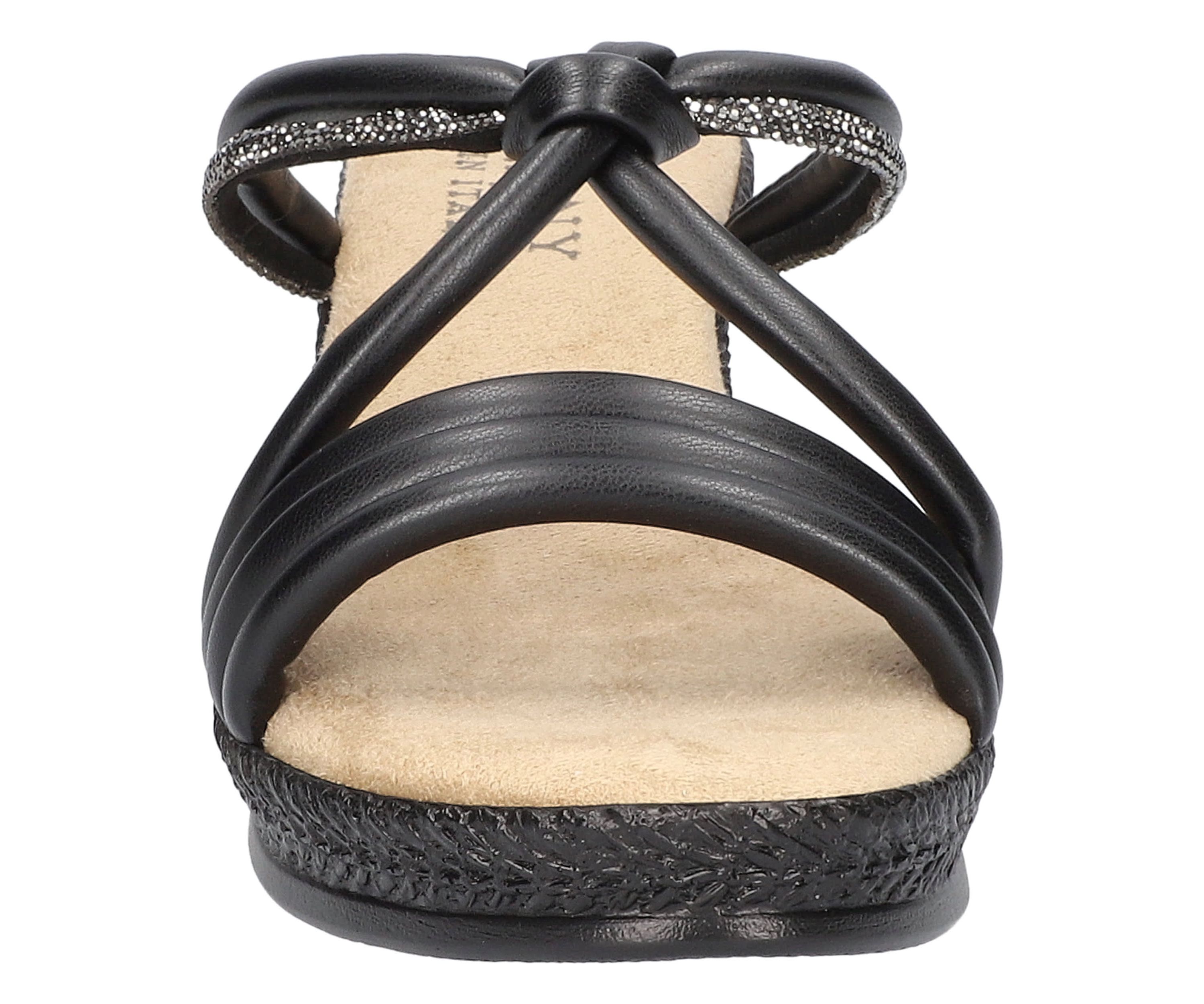 Elvera Wedge Sandals