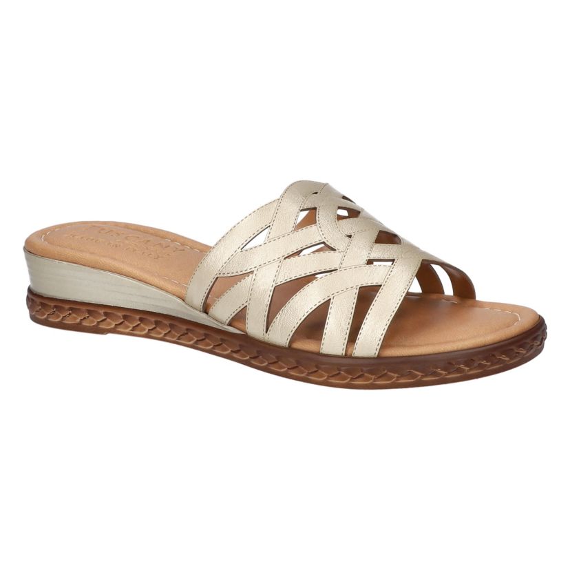 Edda Wedge Sandals