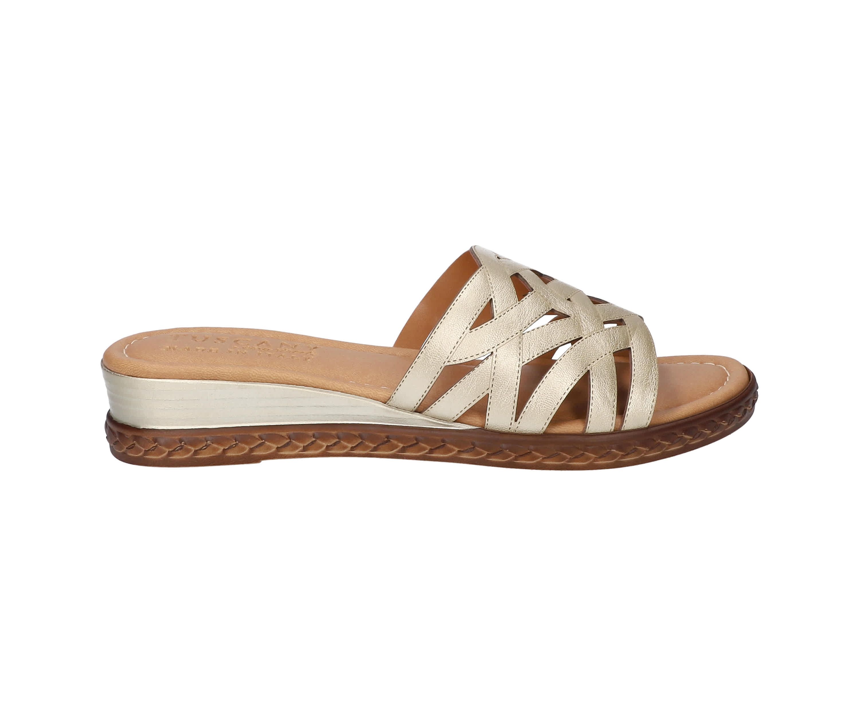 Edda Wedge Sandals