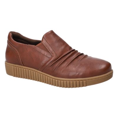 Easy Street Women's Kipper Comfort Flats, Tan, 8W