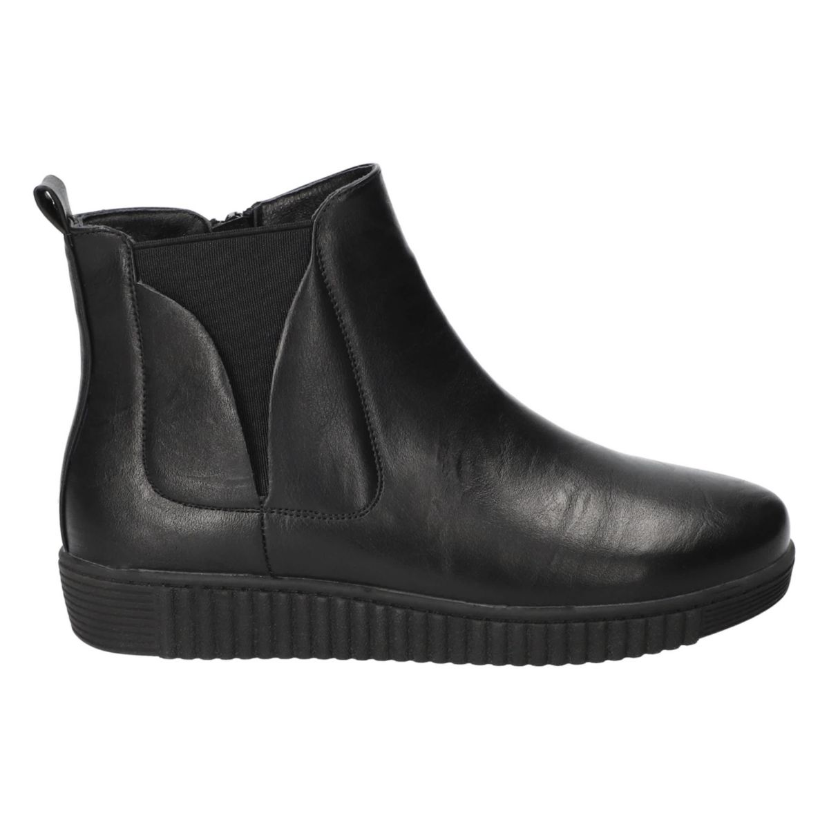 Wyatt Chelsea Boots