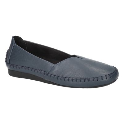Easy Street Women's Amity Slip-On Flats