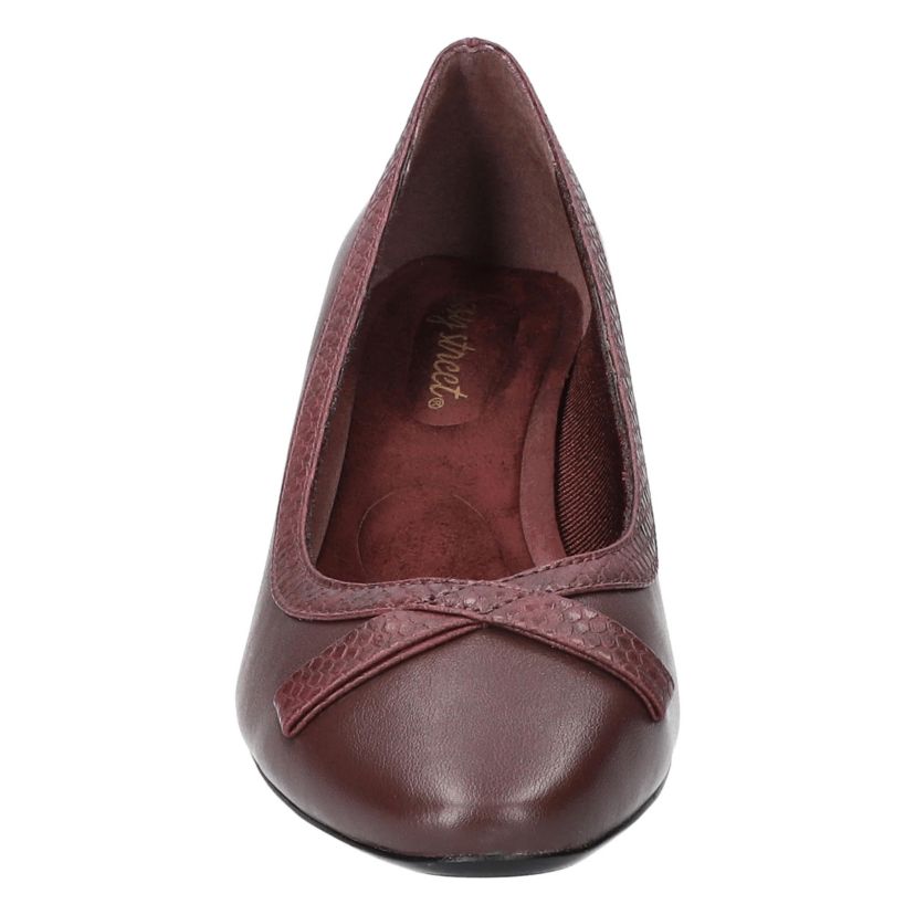 Kata Pumps