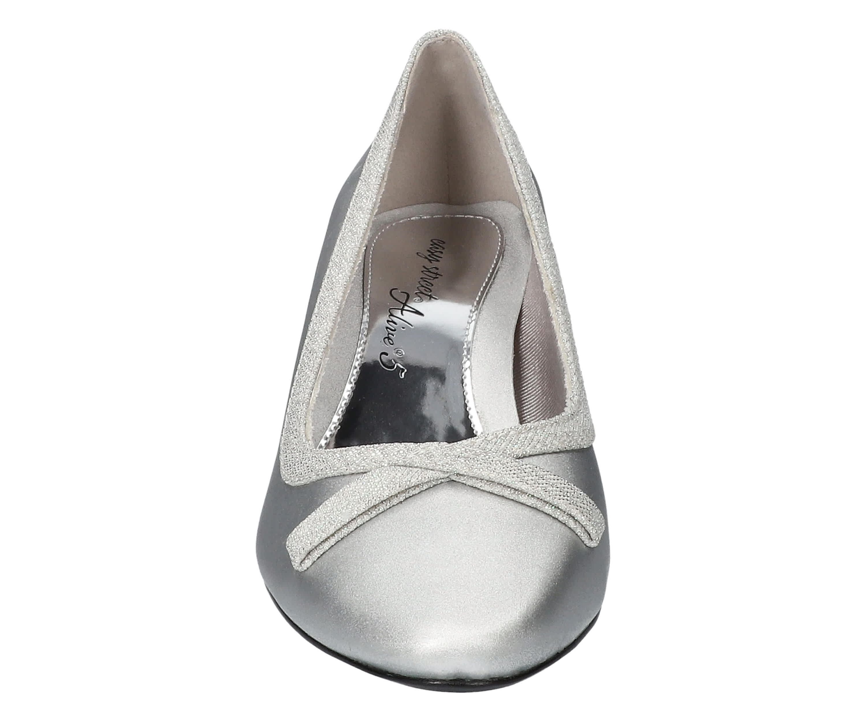 Kata Pumps