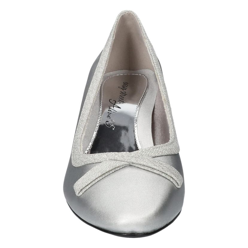 Kata Pumps