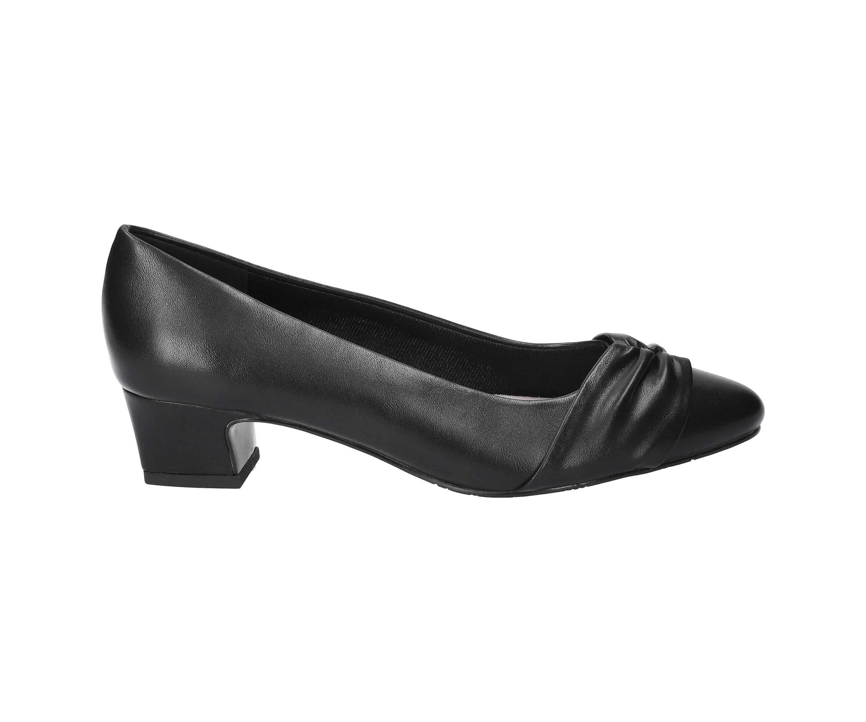 Lyanna Block Heel Pumps