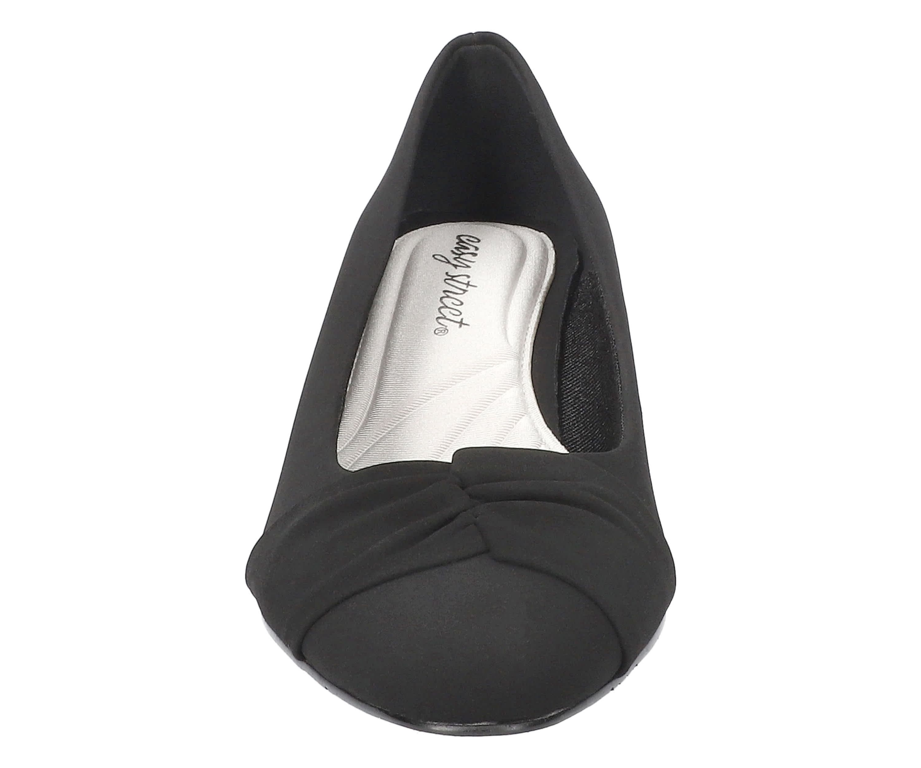Lyanna Block Heel Pumps