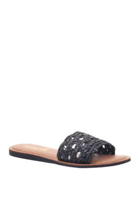 Hue Flat Sandal