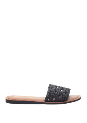 Hue Flat Sandal