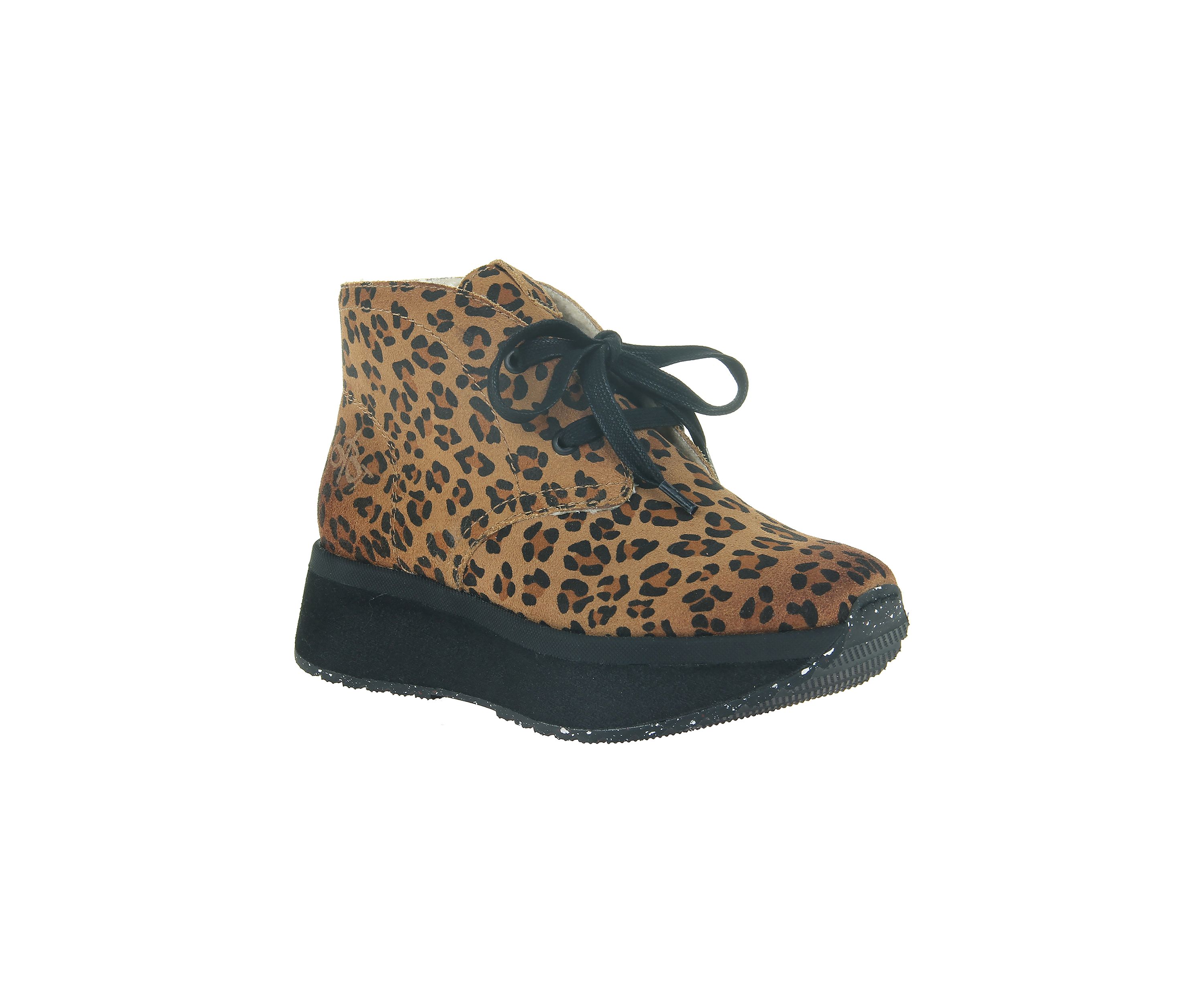 Wander Sneaker Boots
