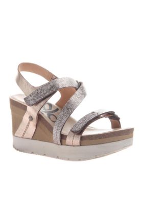 OTBT Wavey Platform Wedge Sandals | belk