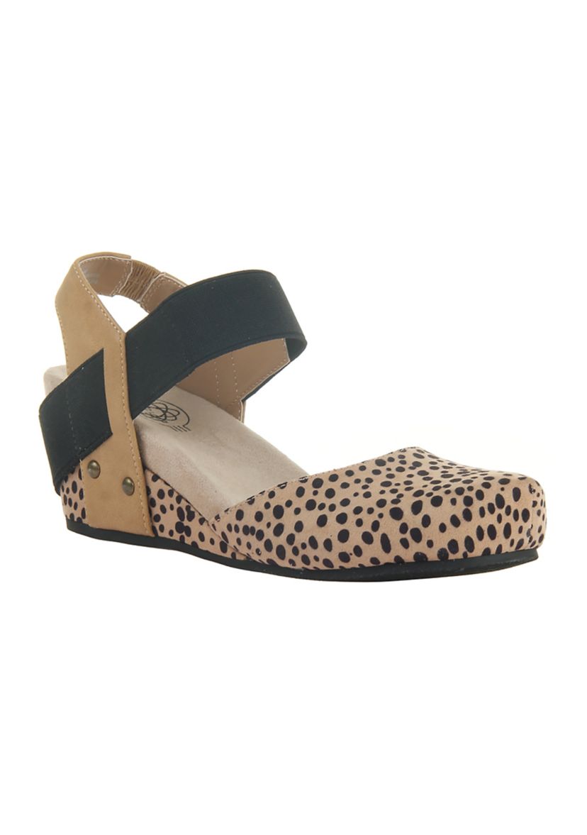 Famous Wedge Heel Shoes