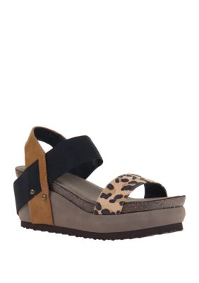 Hokus pokus 2024 wedge sandals