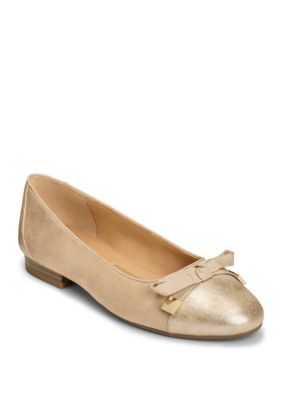 whitney croc weejuns