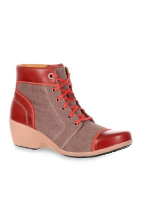 belk wedge boots