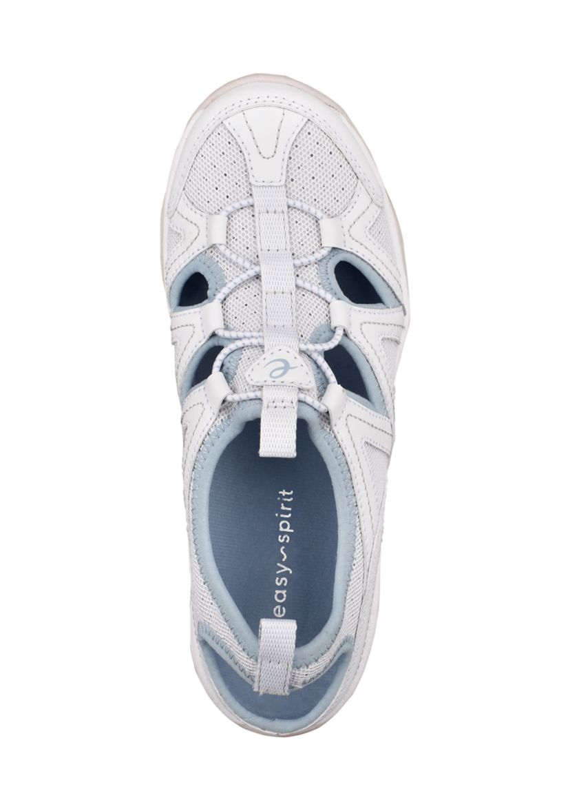 Earthen Walking Shoes