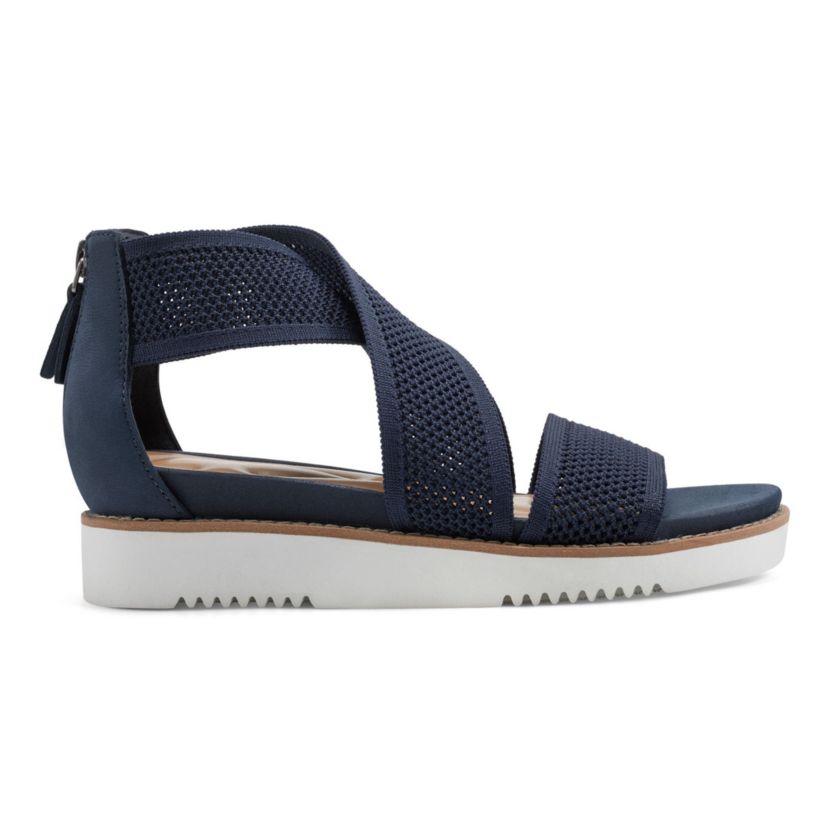Wander Round Toe Strappy Casual Sandals