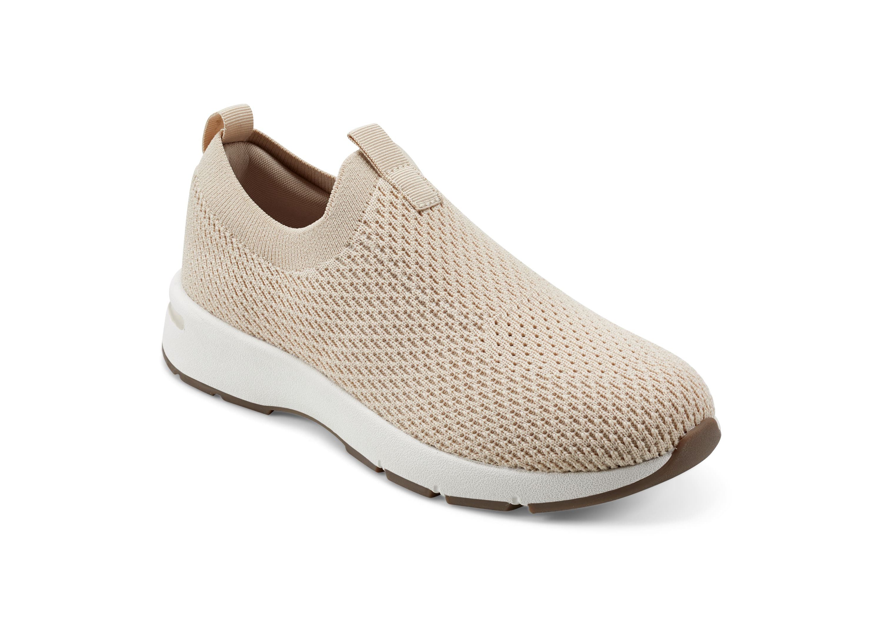 Hoda Slip-on Round Toe Casual Sneakers
