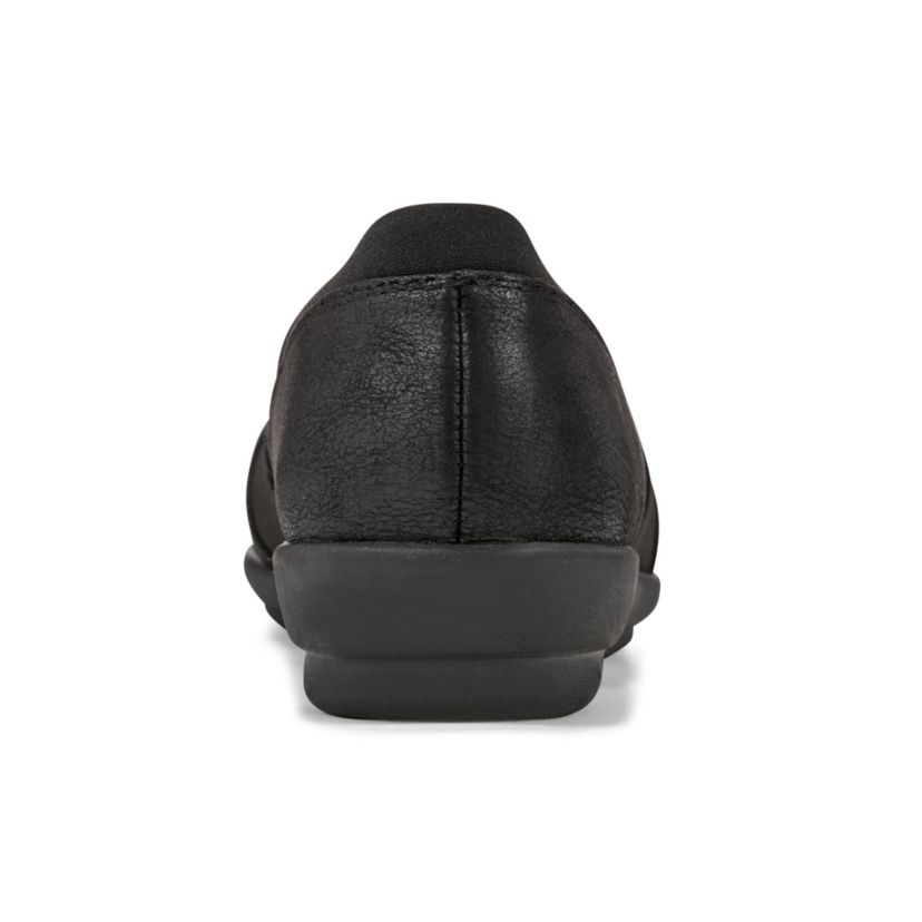 Alania Slip-on Casual Flat Shoes