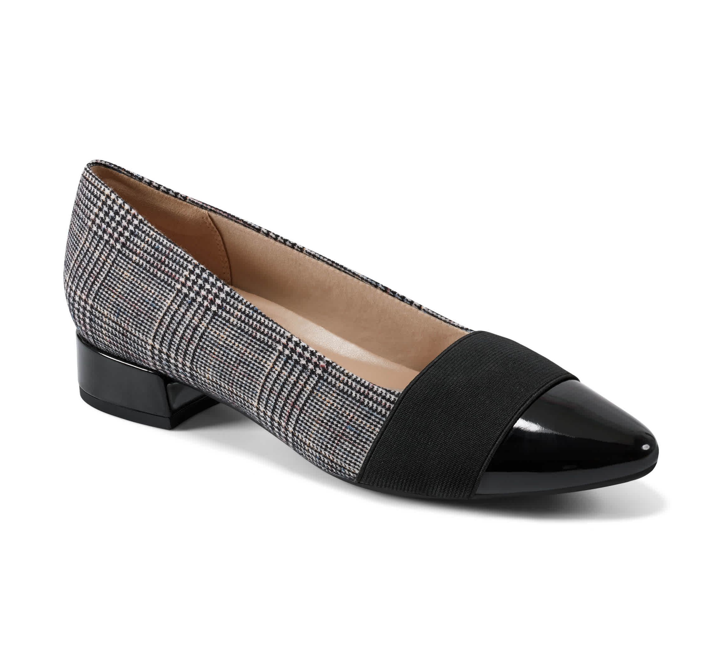 Casta eFlex Pointy Toe Slip-on Dress Pumps
