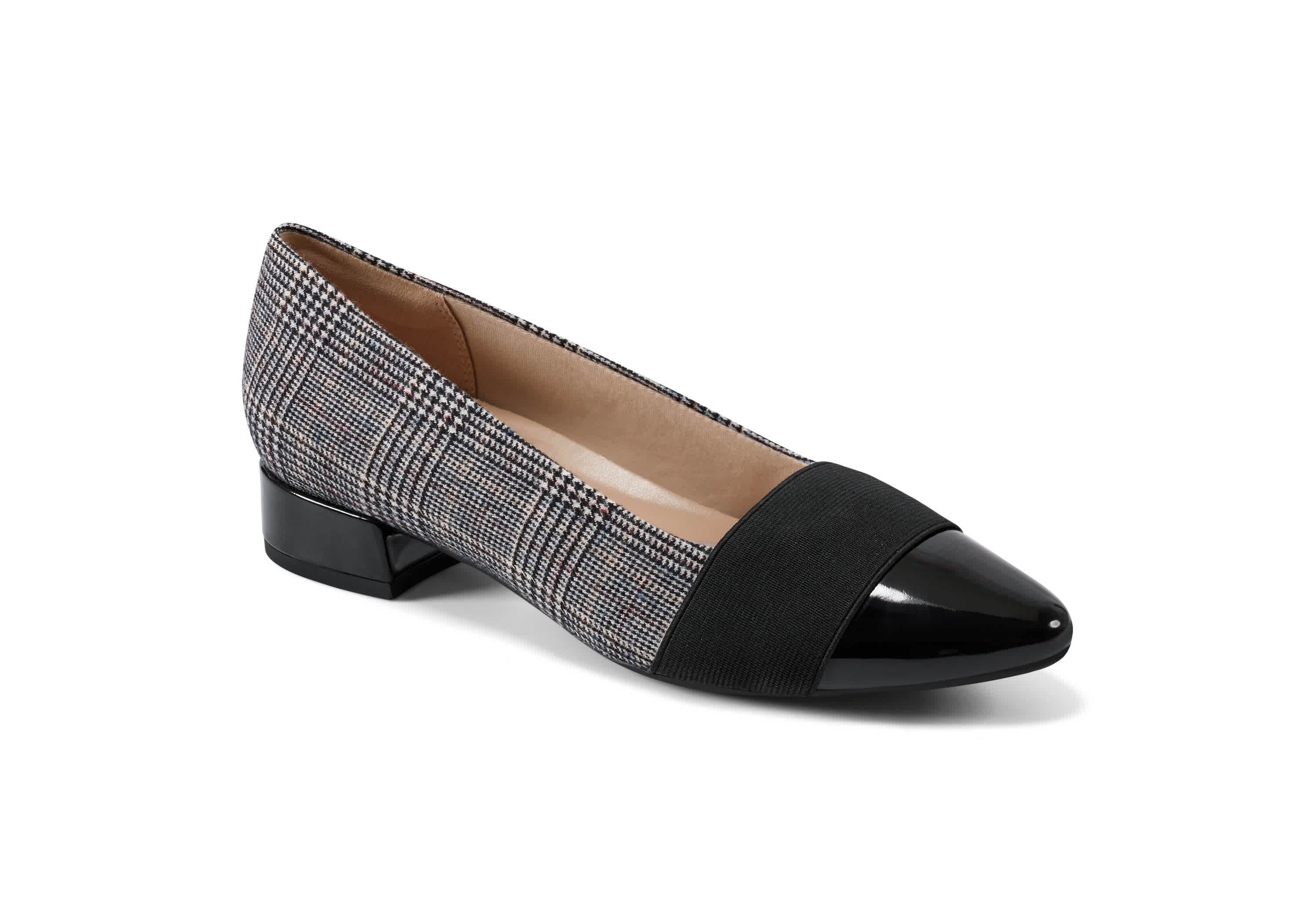 Casta eFlex Pointy Toe Slip-on Dress Pumps