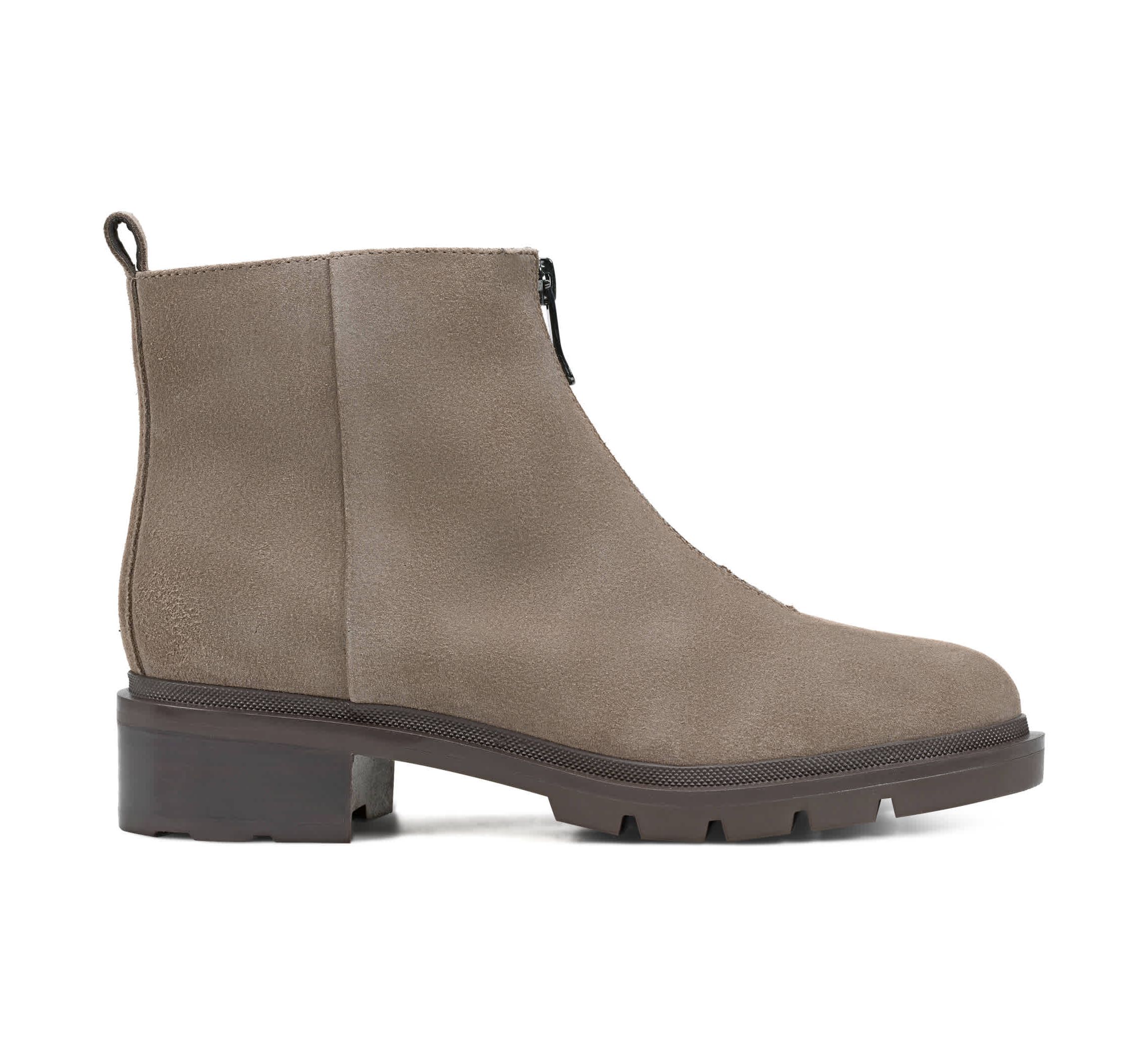 Vasso eFlex Almond Toe Casual Booties