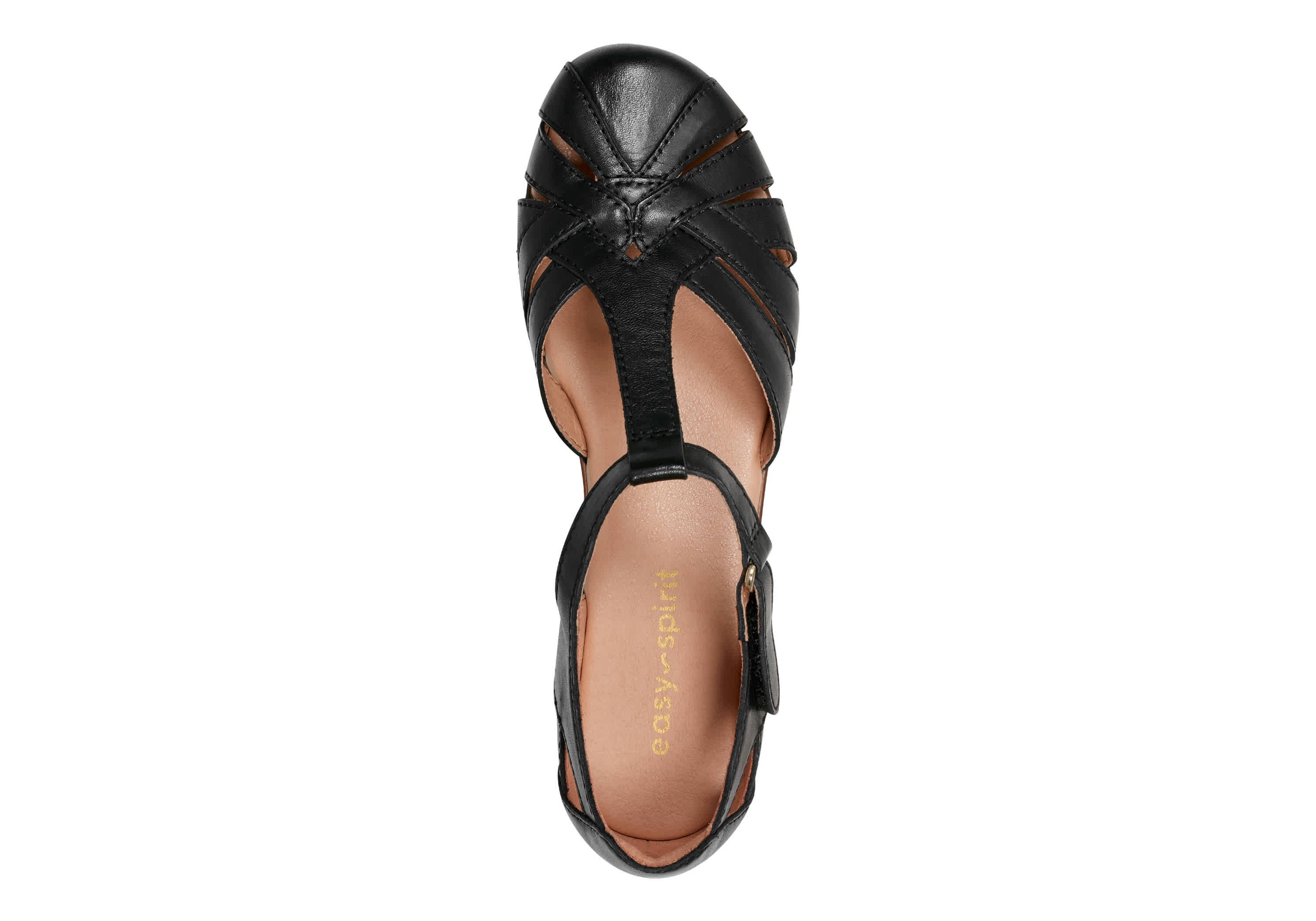 Darlyn Closed Toe T-strap Casual Shoes