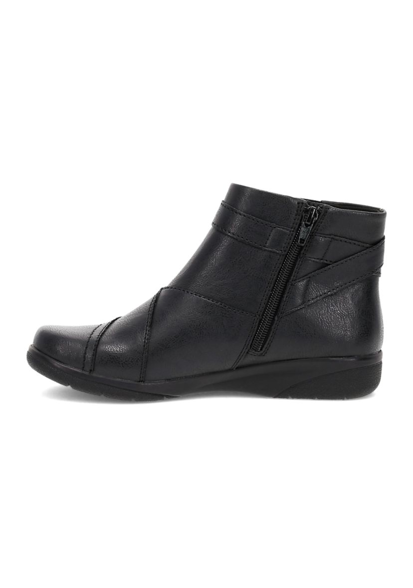 Darcy Boots