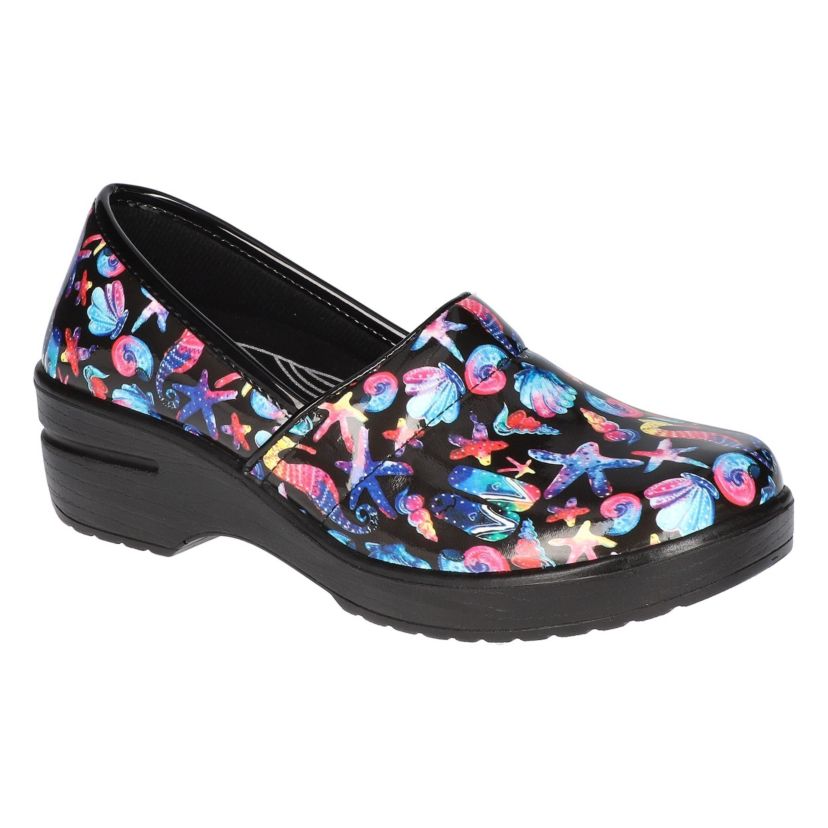 Lyndee Slip Resistant Clogs