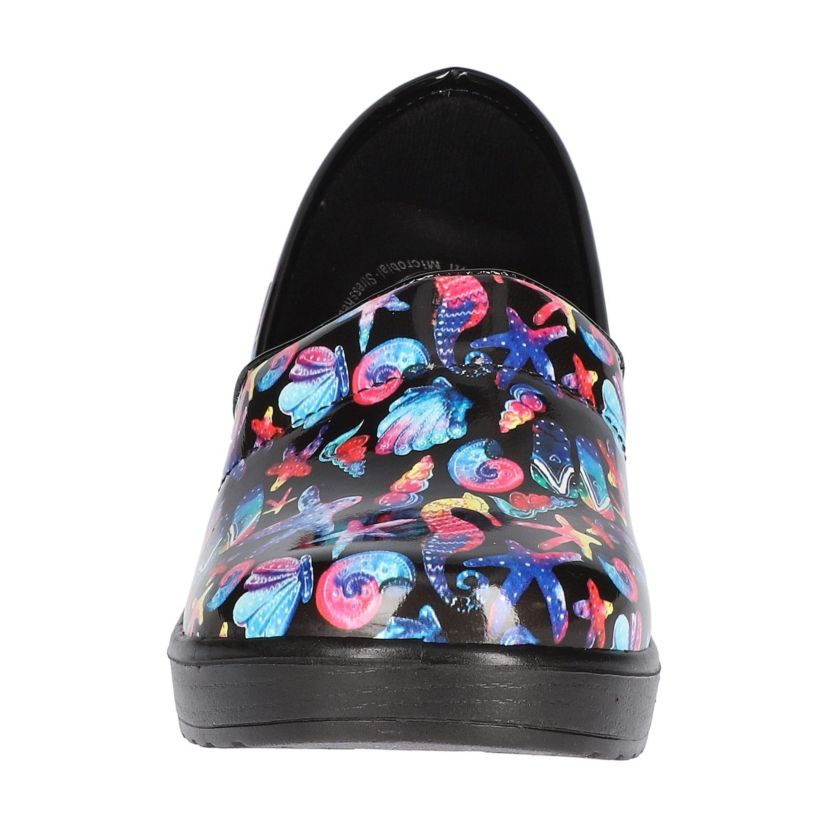 Lyndee Slip Resistant Clogs