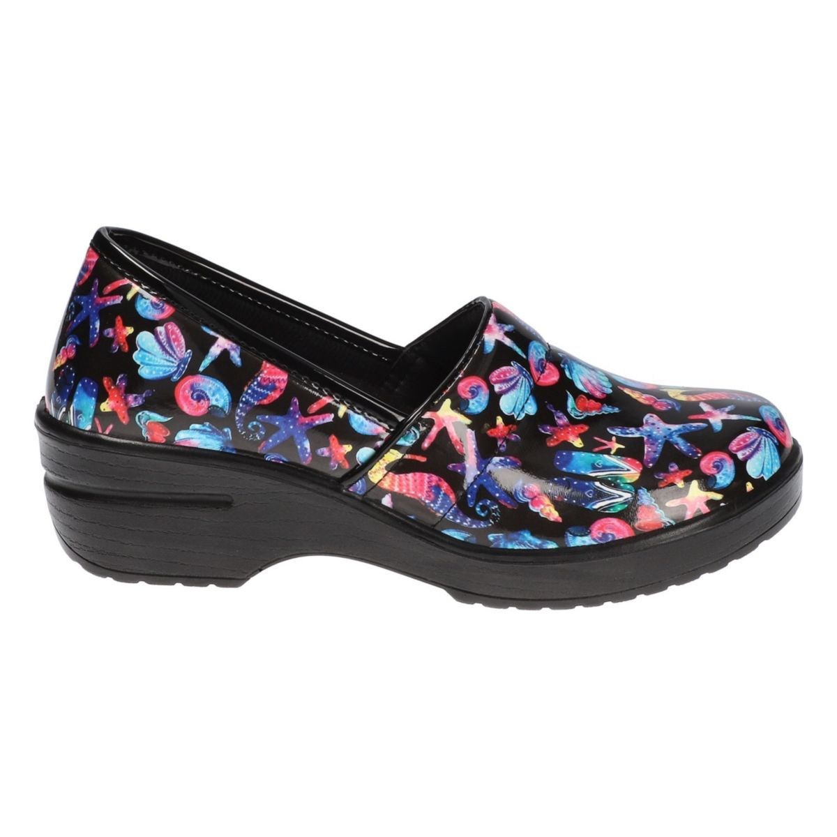 Lyndee Slip Resistant Clogs